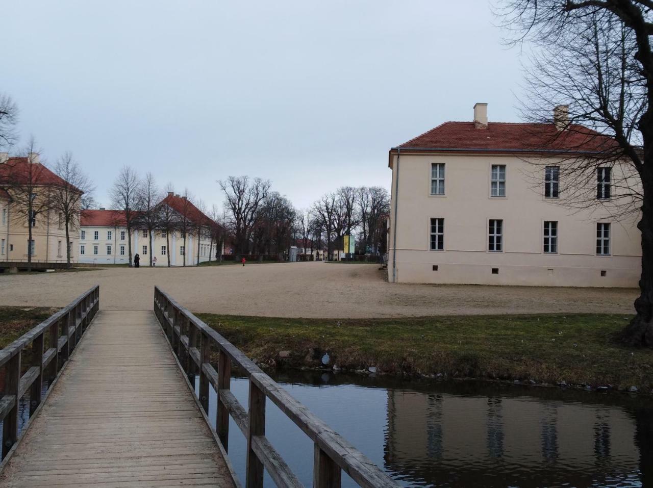 Marstall Im Schlosspark Райнсберг Екстериор снимка